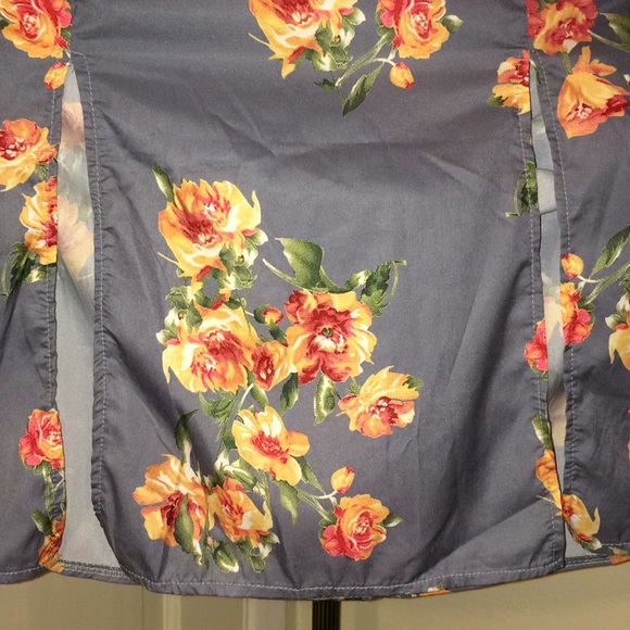 Gorgeous Gray/Blue Floral Dress w/ Slits - Picture 3 of 4